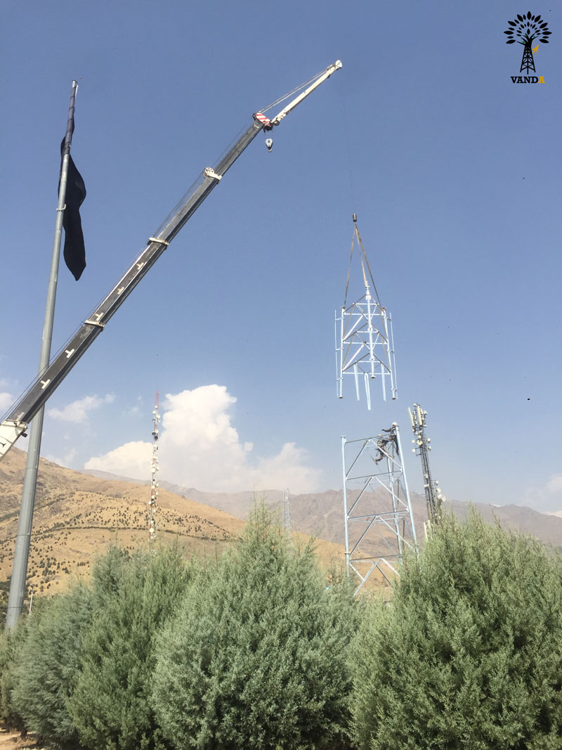 دکل خودایستا سه پایه