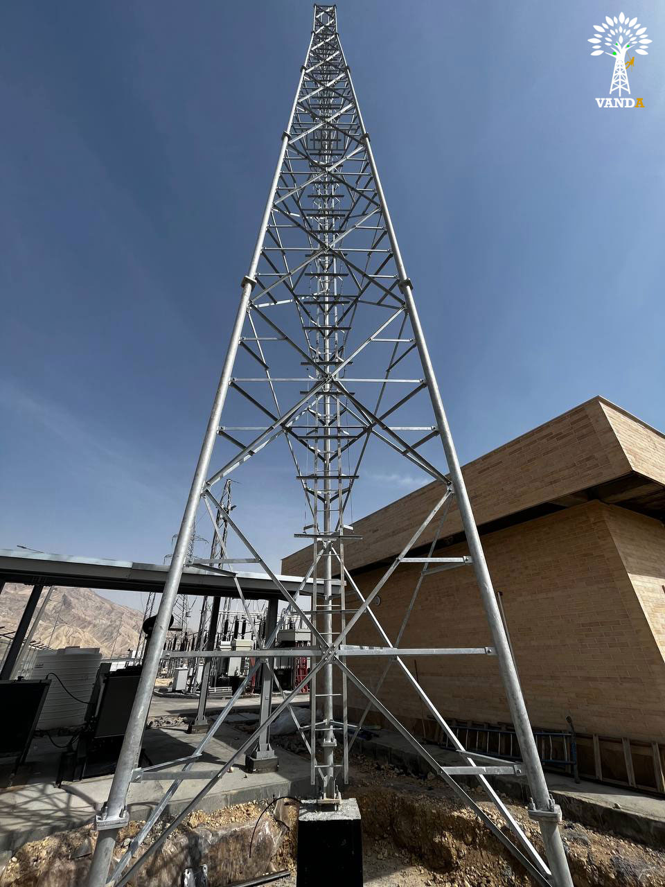 دکل خودایستا مخابراتی