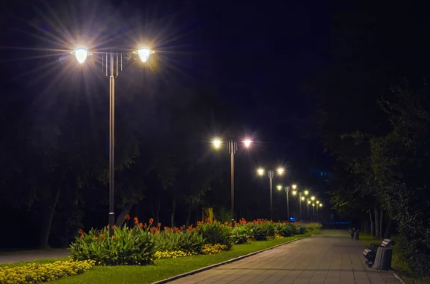 پایه چراغ پارکی